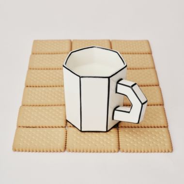 Carte Blanche Tea Cup