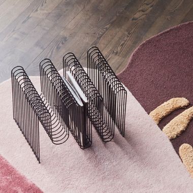 Curva Magazine Holder