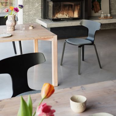 Selma Chair
