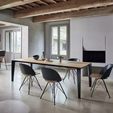 Cruz Table