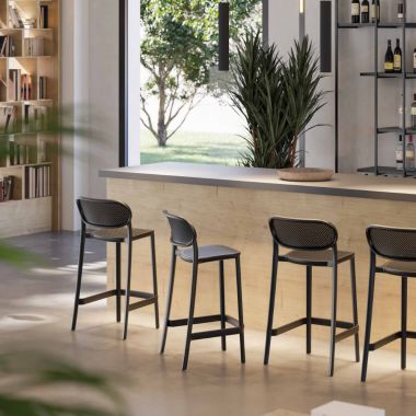 Nuta Stool