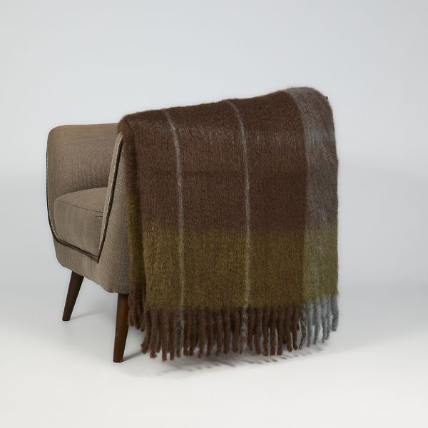 Mantas Ezcaray Twist Frame Throw