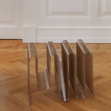 Curva Magazine Holder