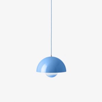 Flowerpot Pendant - Lampada a sospensione in metallo di &amp;Tradition, colore blu piscina, diametro 37 cm