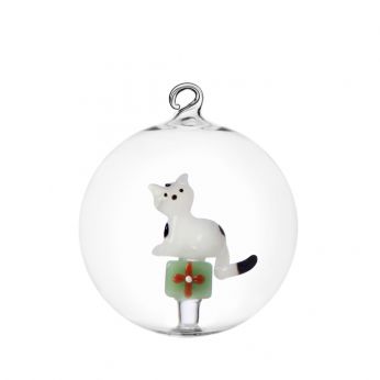 Woodland Tales Ball - Ichendorf glass Christmas bauble, Woodland Tales collection, Cat with green gift model